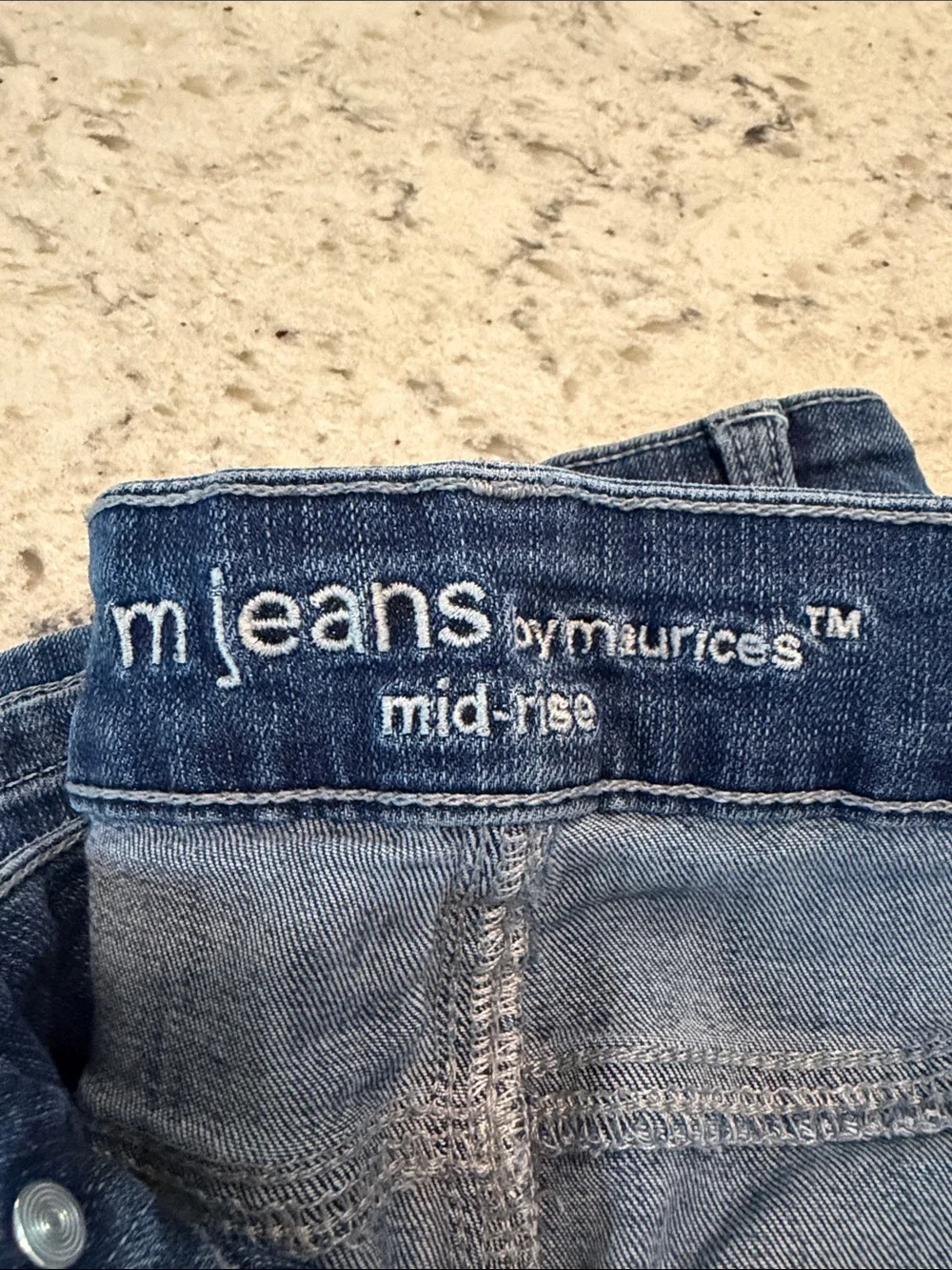 Maurices mid rise